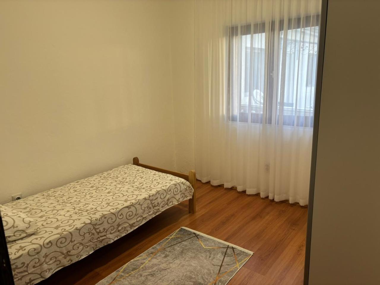 Hillside Vista Apartments Tivat Bagian luar foto